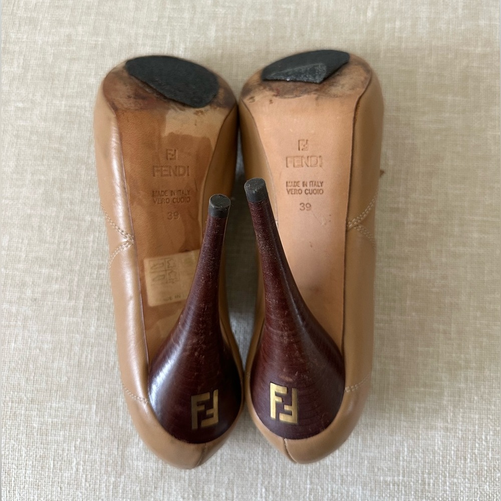 FENDI Zucca FF Leather Pumps Size 39 (US Women’s size 8.5) - Picture 8 of 11